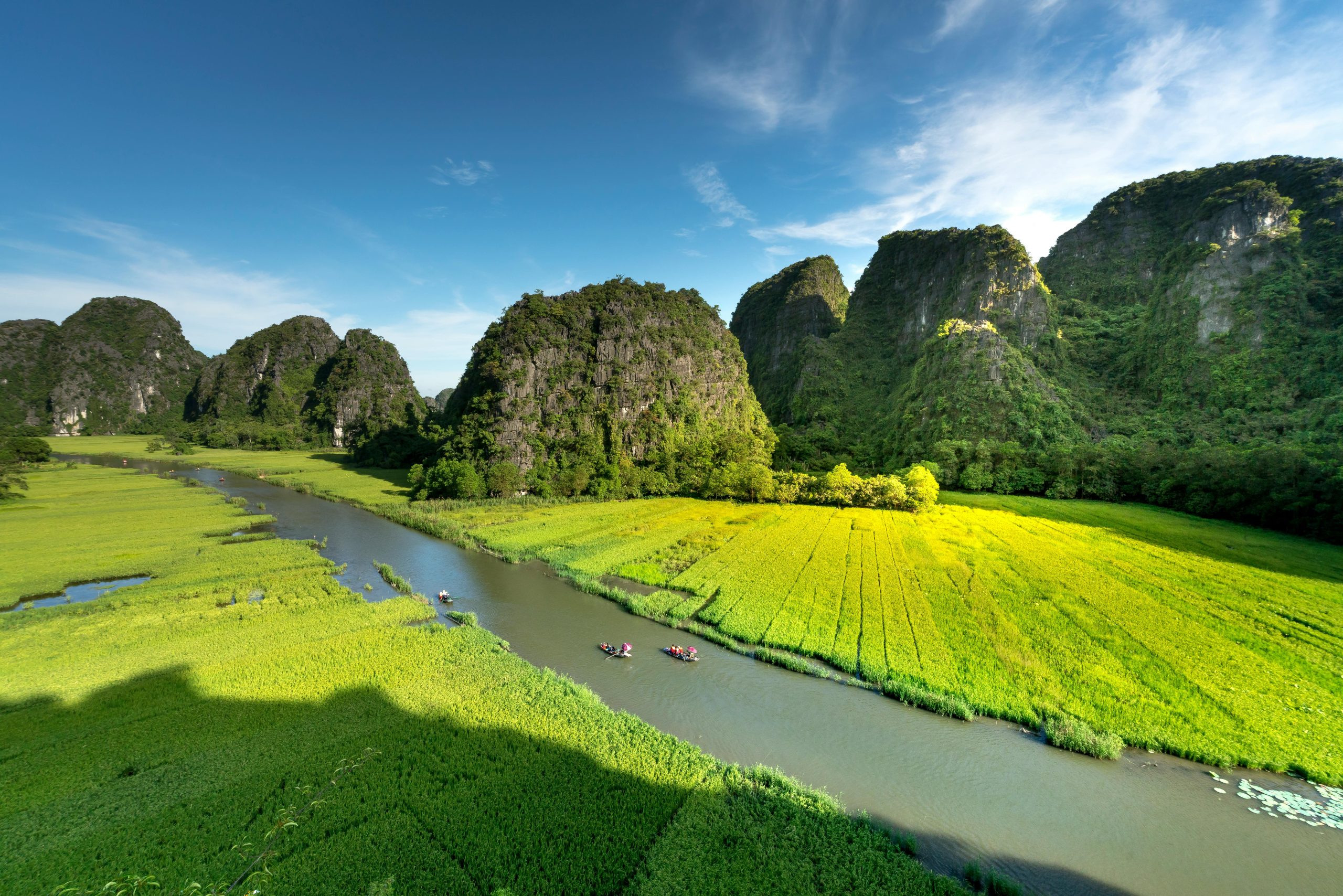Trang An Ninh Binh eco-tourism complex during the golden harvest season