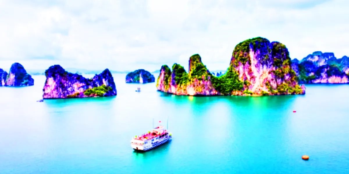Halong Bay luxury cruise tour packages by Ninh Binh Shuttle