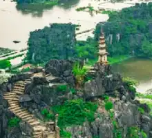 Ninh Binh Shuttle premium limousine bus operating daily routes from Hanoi