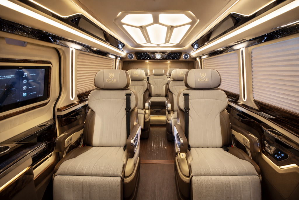 Ninh Binh Shuttle limousine luxury interior - Comfortable leather seats and spacious cabin