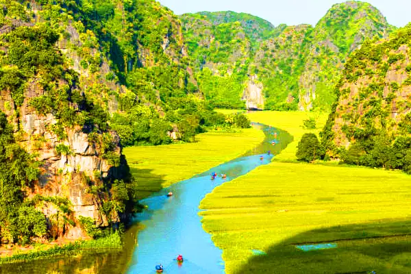 Ninh Binh to Sapa limousine bus route - Ninh Binh Shuttle