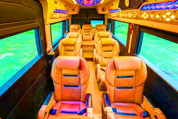 Luxury 9-seat VIP limousine van interior Ninh Binh Shuttle