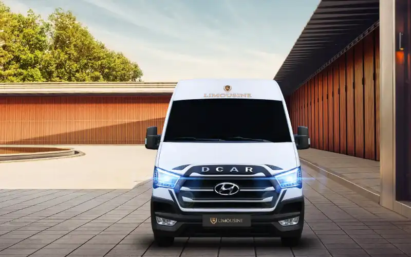 Luxury limousine shuttle traveling from Hanoi to Ninh Binh