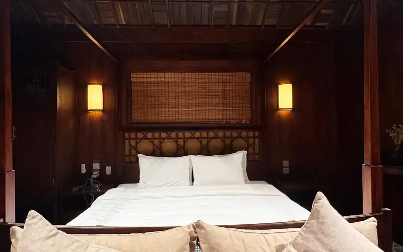 An Hideaway Resort is another premium accommodation option for travelers who want to combine sightseeing with a more relaxing resort experience.