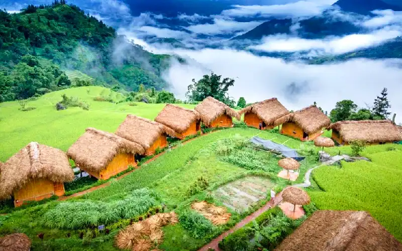 Village homestay surrounded by mountains in Sapa