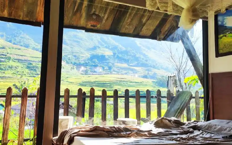 Ta Van homestay surrounded by mountains and rice terraces in Sapa