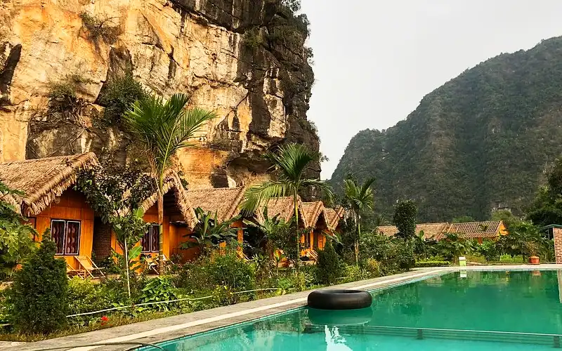 Hotels near Trang An Ninh Binh surrounded by nature and limestone mountains